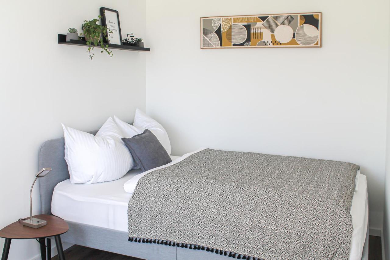 Apartment Tropical - Fuer Freunde & Familien, Stadtnah, Parkplatz, E-ladestation, Gitterbox Fuer Fahrraeder, Fitnessstudio, Digitale Gaestemappe Mit Restaurant- Und Unternehmenstipps Koblenz (Rhineland-Palatinate)