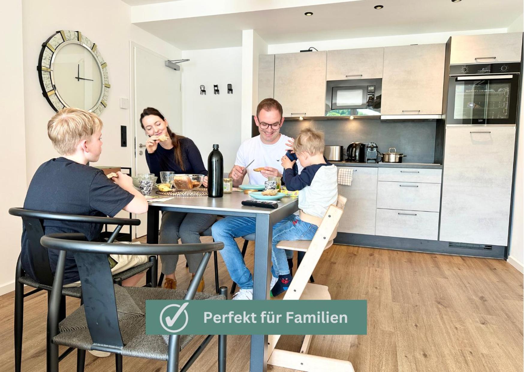 Tropical - Fuer Freunde & Familien, Stadtnah, Parkplatz, E-ladestation, Gitterbox Fuer Fahrraeder, Fitnessstudio, Digitale Gaestemappe Mit Restaurant- Und Unternehmenstipps * Koblenz (Rhineland-Palatinate)